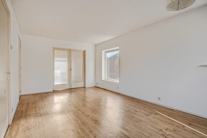 Photo 13 of Oosterhoutsestraat 39