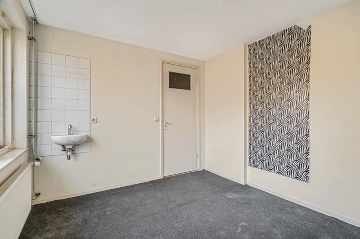 Photo 32 of Oosterhoutsestraat 39