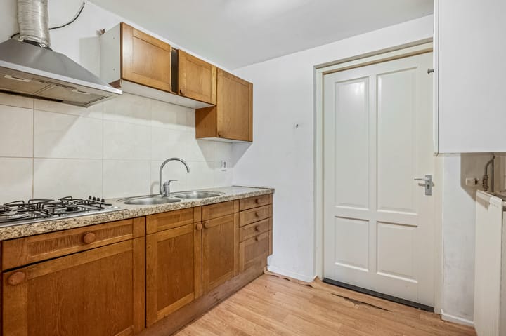 Photo 36 of Oosterhoutsestraat 39