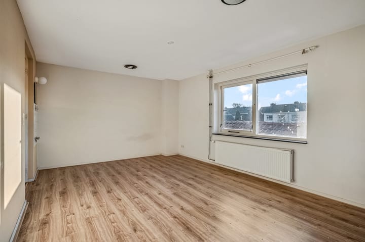 Photo 45 of Oosterhoutsestraat 39