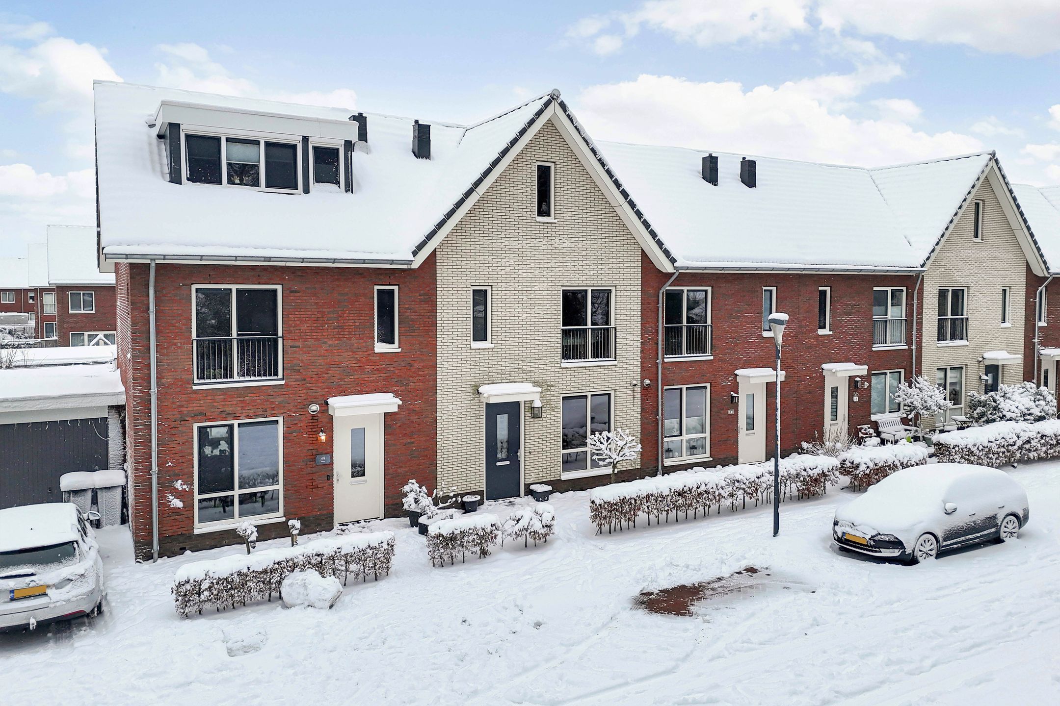 Buying a house in The Netherlands., Compagnie 51