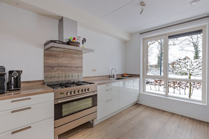 Foto 12 van Compagnie 51