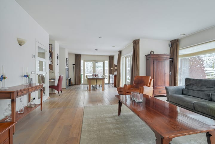 Foto 16 van Bavelselaan 331