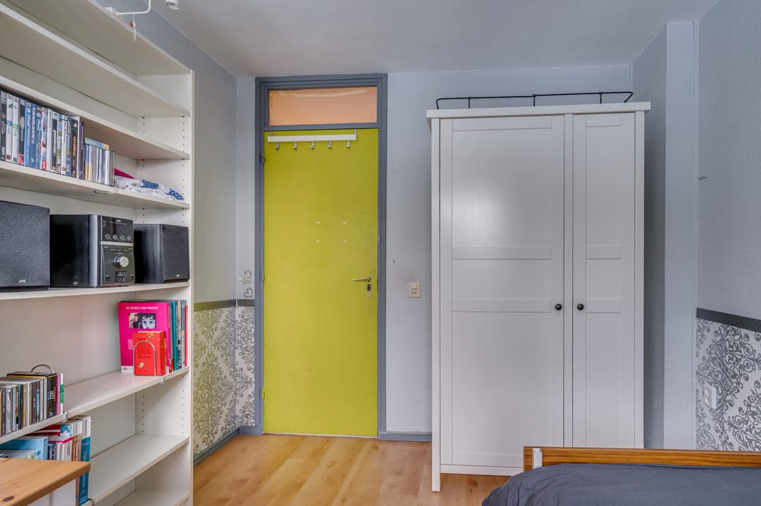 Photo 13 of Glazenapstraat 152