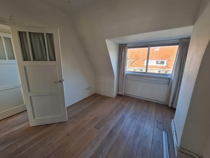 Foto 10 van Newtonstraat 27