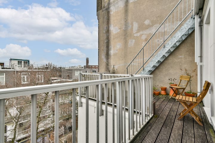 Foto 31 van Ruysdaelstraat 47-3