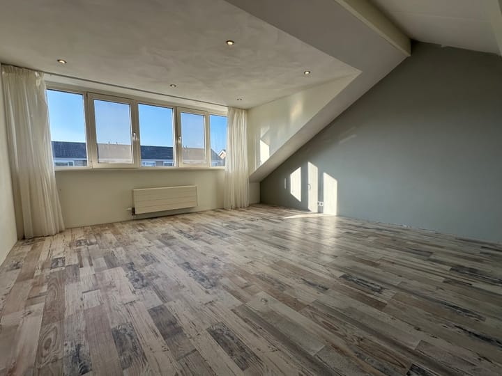 Foto 17 van Kerstroosstraat 3