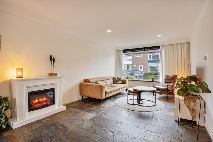 Foto 2 van Jan van Ruusbroeckstraat 46