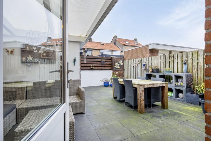 Foto 17 van Jan van Ruusbroeckstraat 46