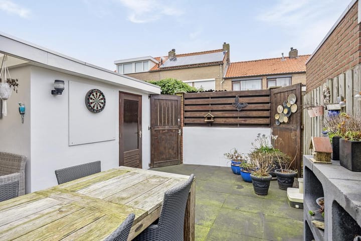 Foto 27 van Jan van Ruusbroeckstraat 46