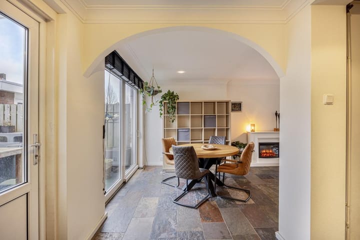 Foto 10 van Jan van Ruusbroeckstraat 46