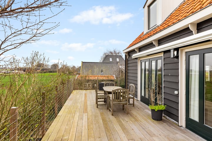 Foto 16 van Broekermeerdijk 14