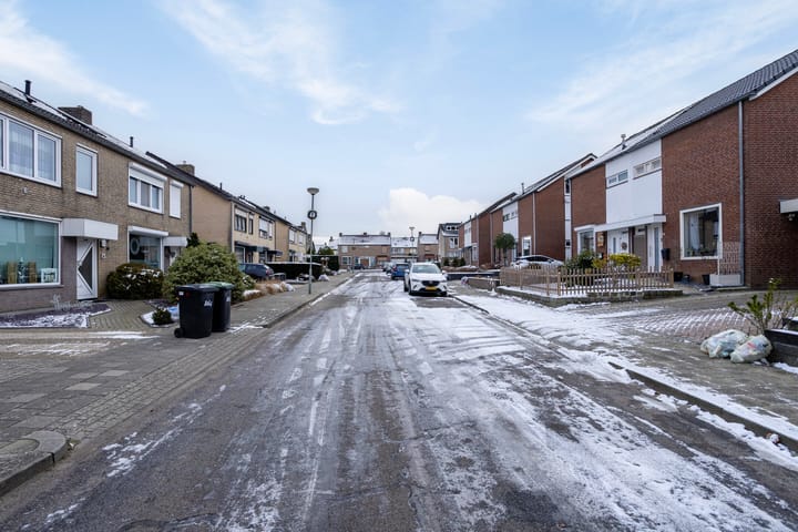 Foto 32 van Willem-Alexanderstraat 24