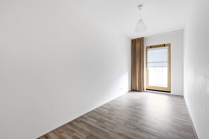 Foto 23 van Zeesluisweg 78-M