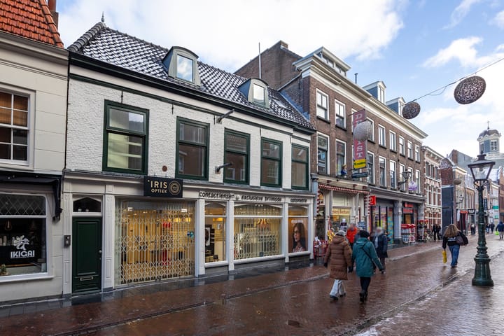 Foto 16 van Haarlemmerstraat 66