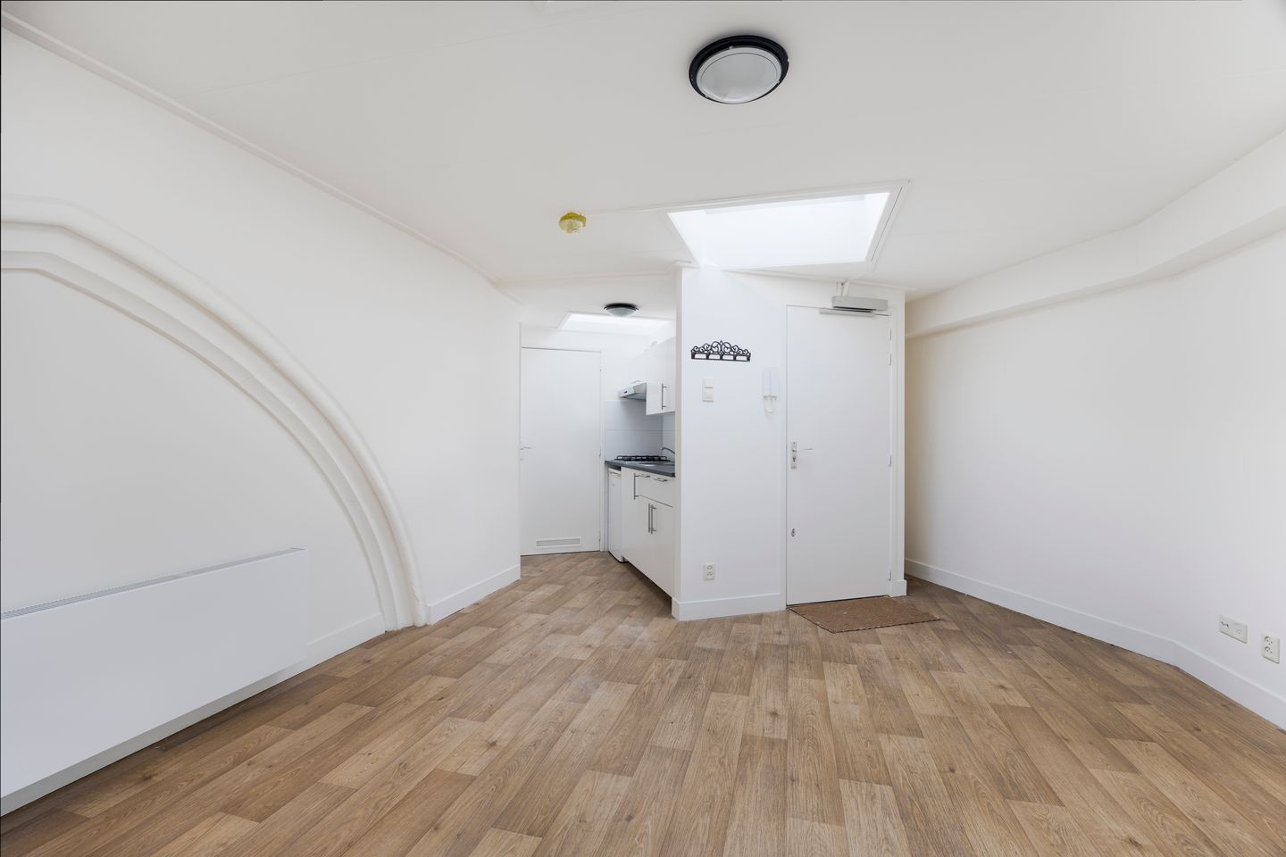Photo 4 of Haarlemmerstraat 66