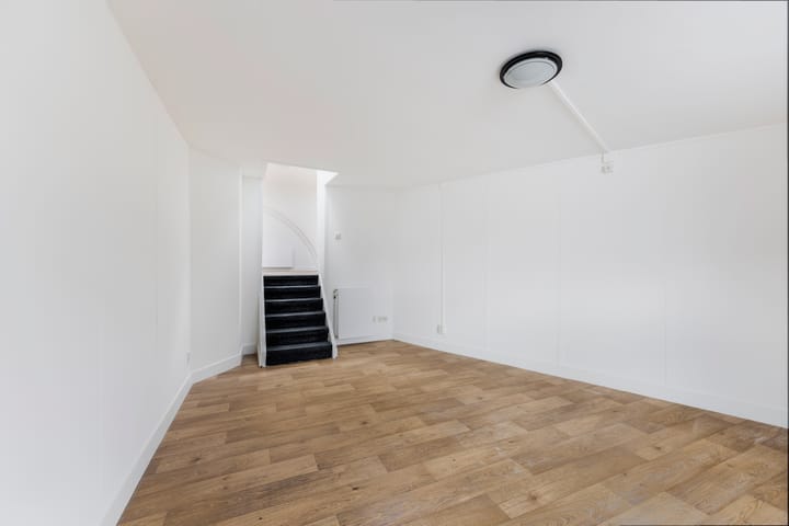 Foto 12 van Haarlemmerstraat 66