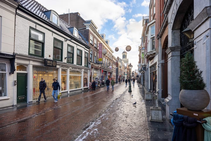 Foto 18 van Haarlemmerstraat 66