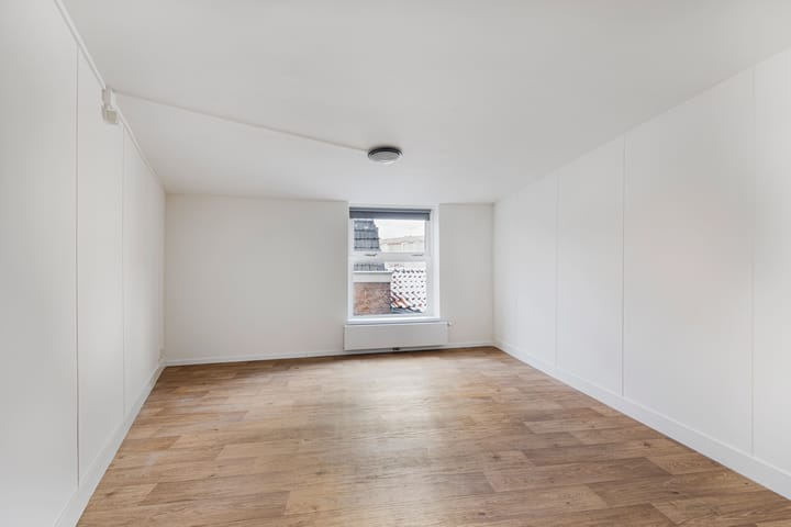 Foto 10 van Haarlemmerstraat 66