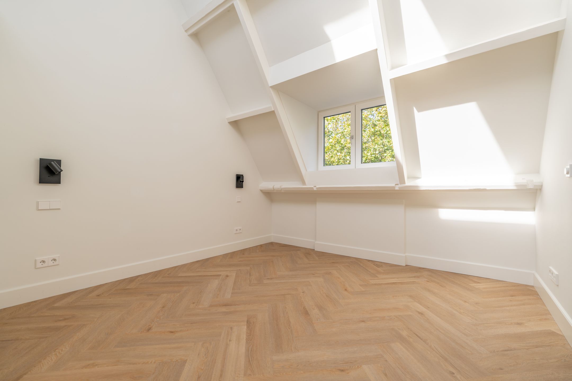 Photo 12 of Van Rensselaerstraat 31-3