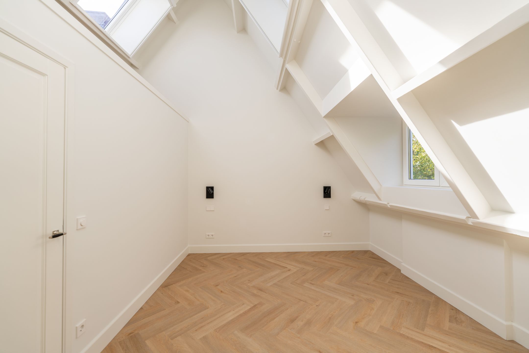Photo 15 of Van Rensselaerstraat 31-3