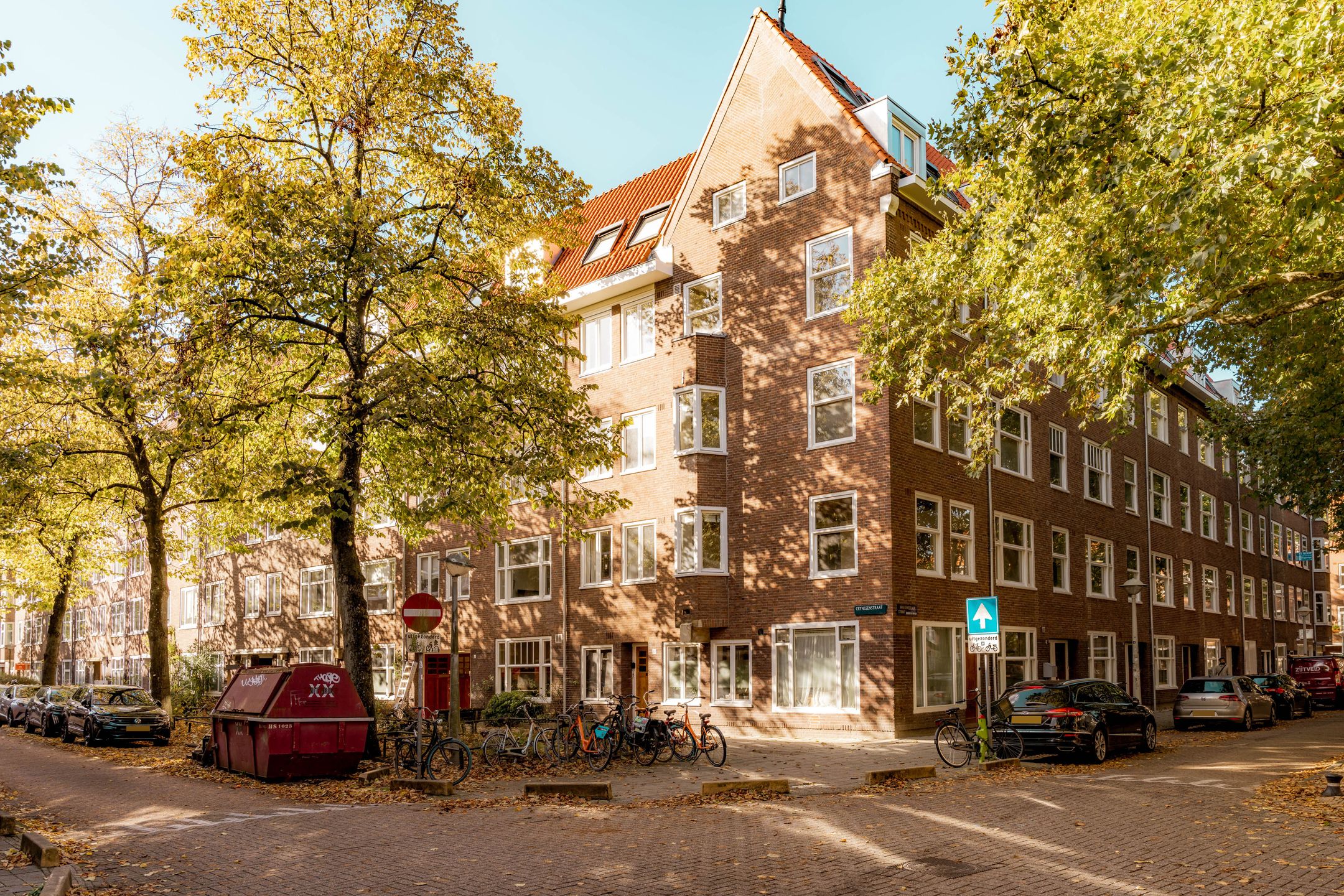 Photo 48 of Van Rensselaerstraat 31-3