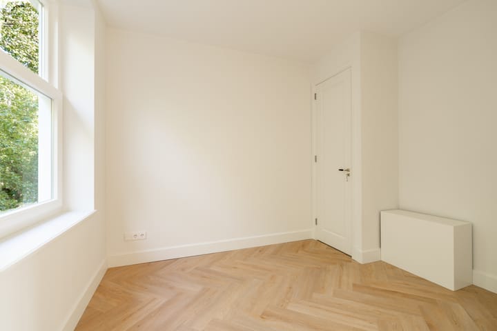 Foto 32 van Van Rensselaerstraat 31-3