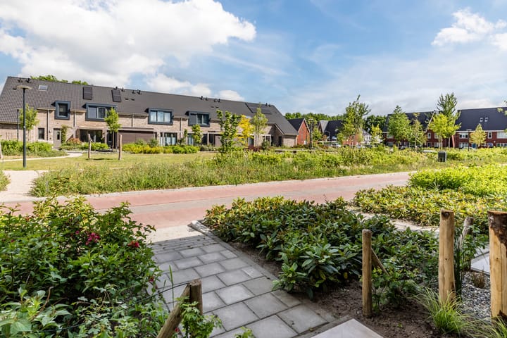 Foto 9 van Middenstip 4