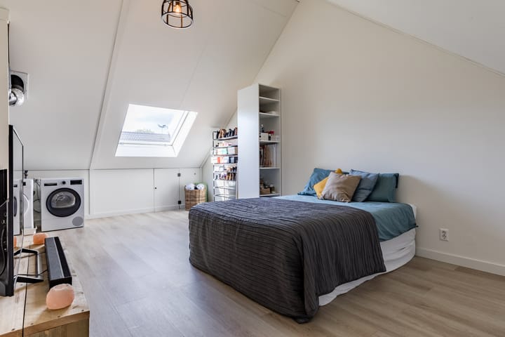 Foto 31 van Middenstip 4