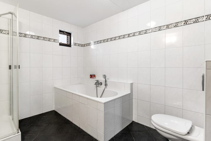 Foto 22 van Azorenweg 37