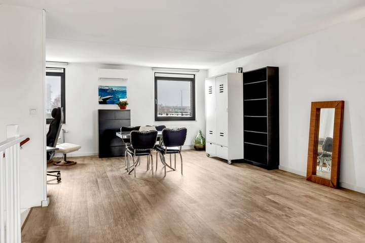 Foto 24 van Azorenweg 37