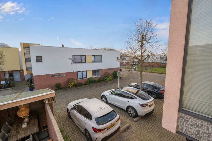 Foto 32 van John Coltranestraat 5