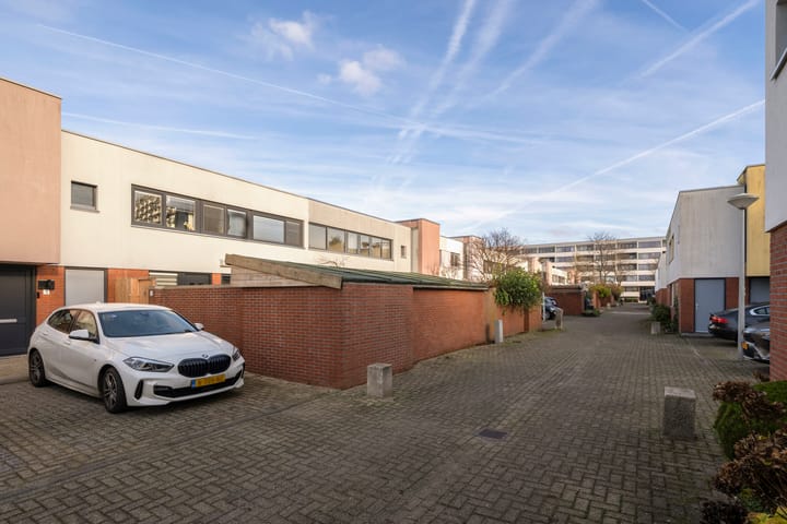 Foto 41 van John Coltranestraat 5