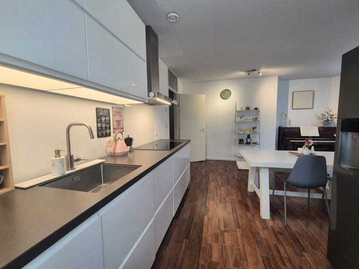 Photo 11 of Claus van Amsbergstraat 51