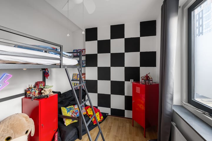 Photo 25 of Claus van Amsbergstraat 51