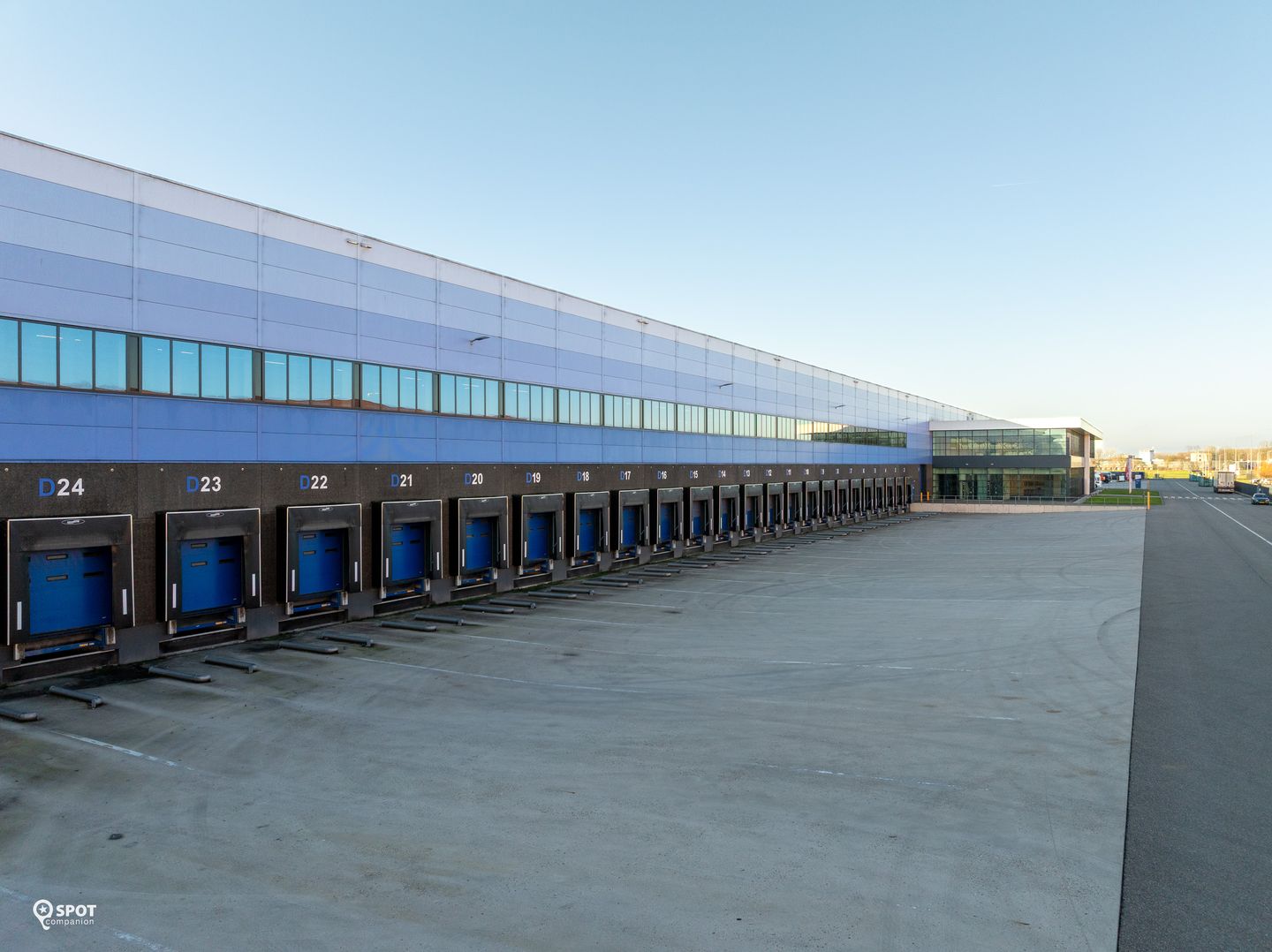 Bekijk foto 3 van 7Poort 8