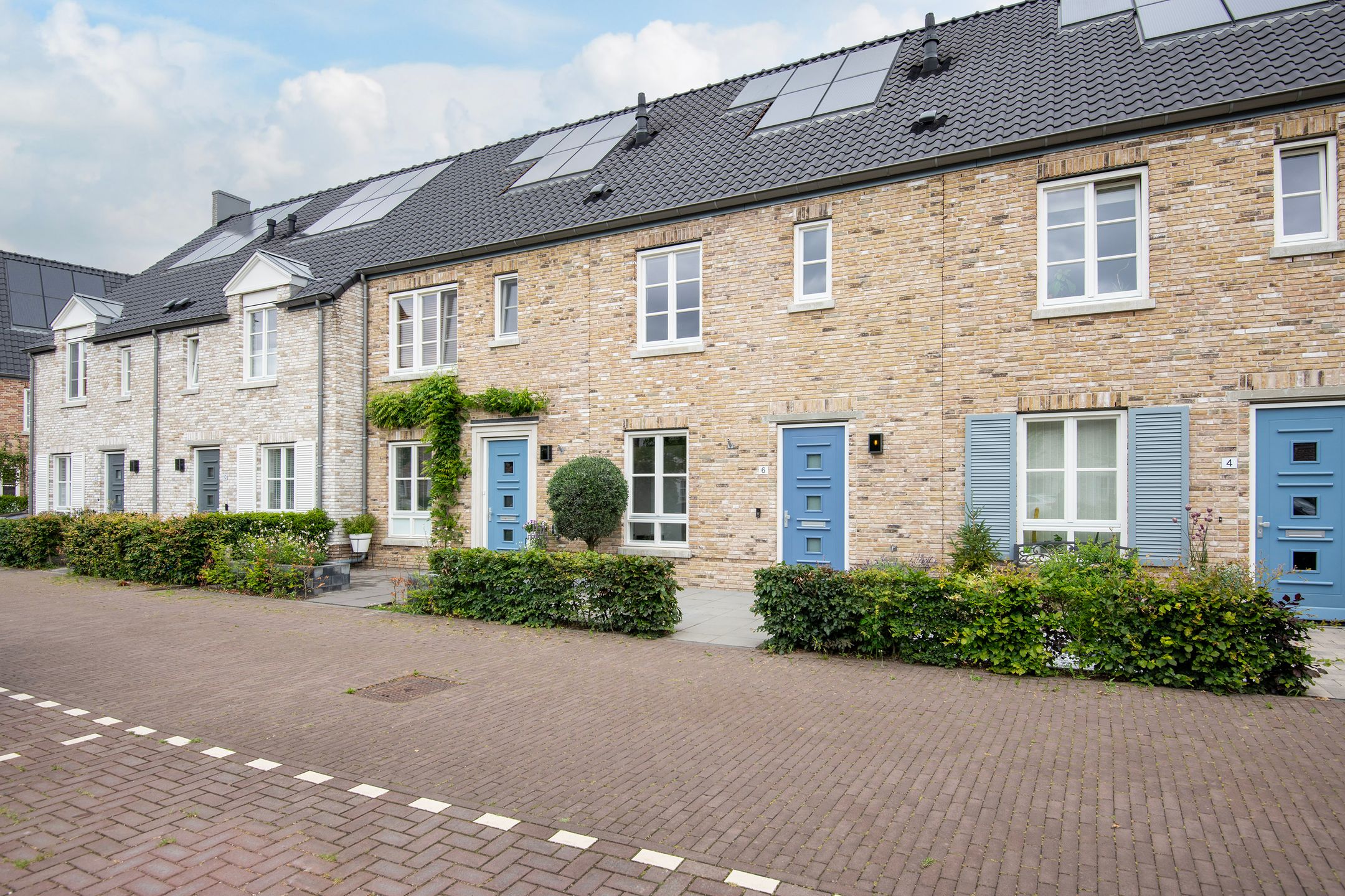 Buying a house in The Netherlands., Korenbloemdreef 6