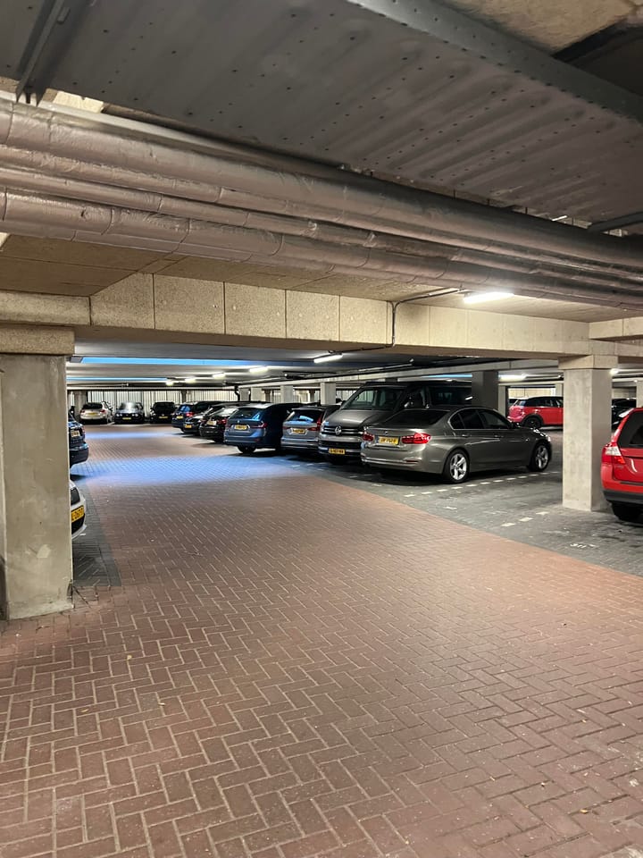 Foto 19 van Carolina MacGillavrylaan 458