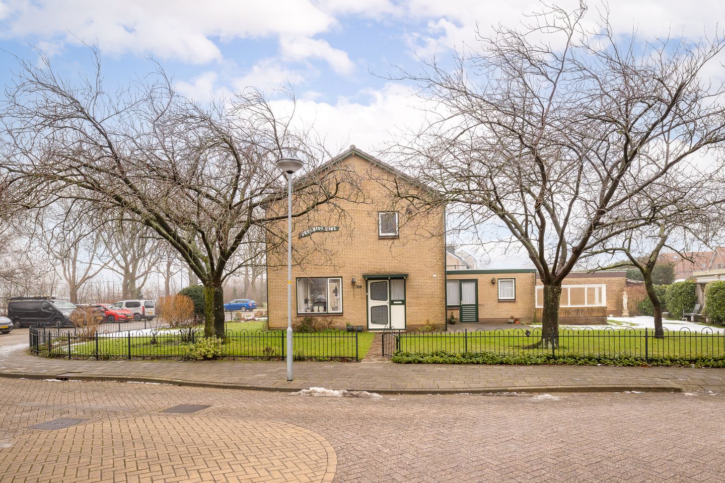 Foto 34 van Dahliastraat 110