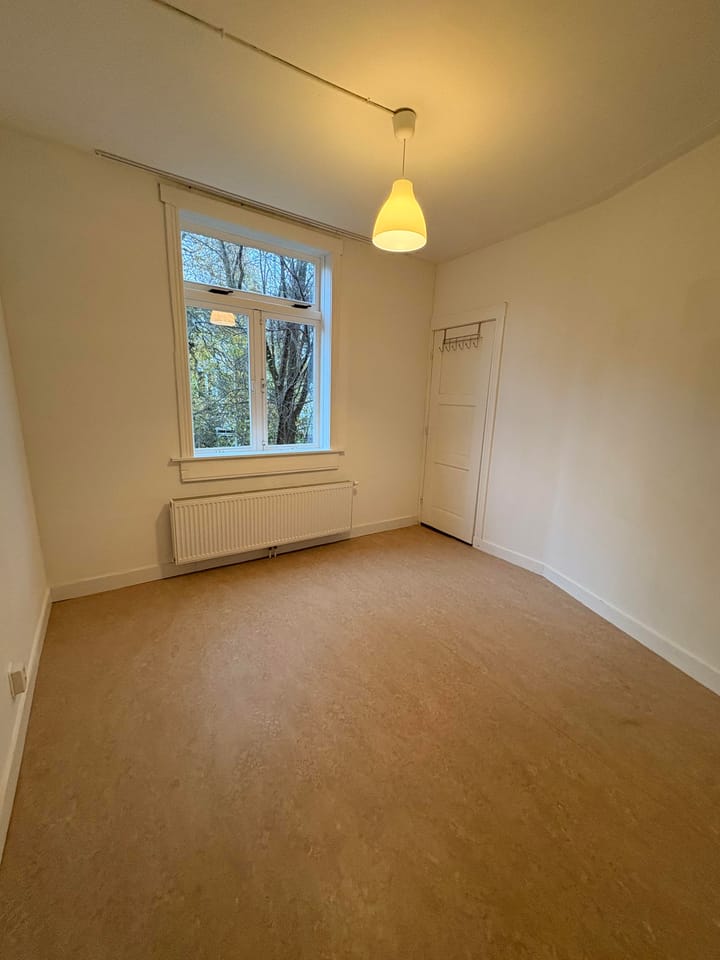 Foto 9 van Holendrechtstraat 24-1