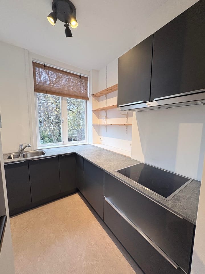 Foto 14 van Holendrechtstraat 24-1