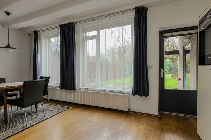 Foto 17 van Spank 50