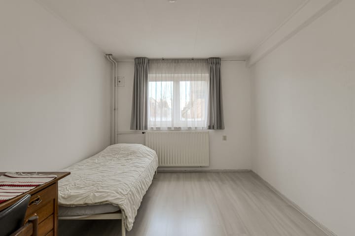 Foto 22 van Spank 50