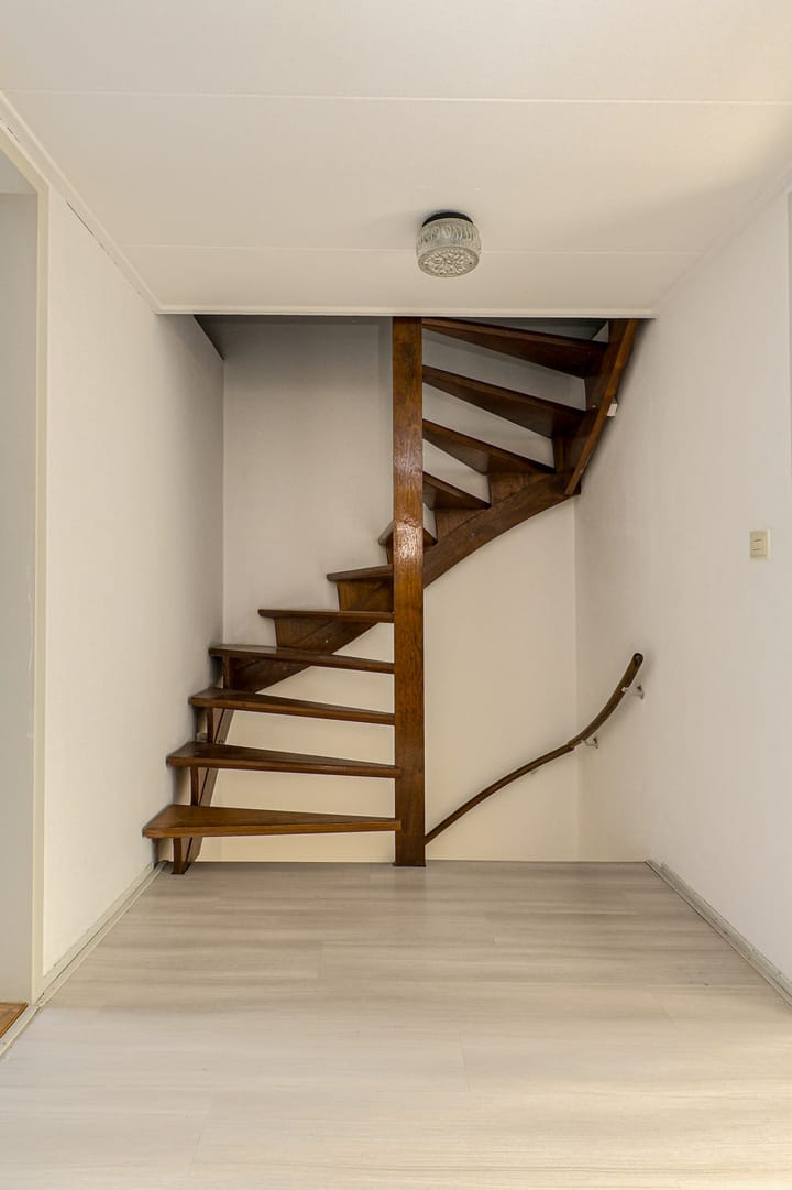 Foto 34 van Spank 50