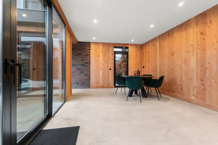 Photo 19 of Frankentaler 23