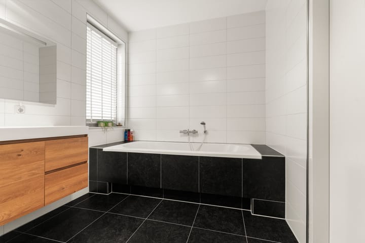 Photo 31 of Frankentaler 23