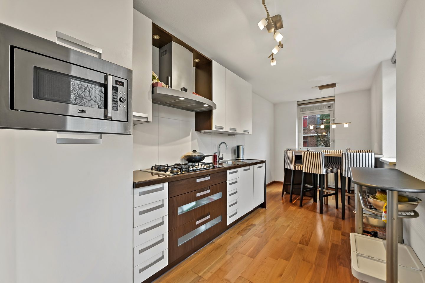 Foto 10 van Suze Groeneweglaan 14