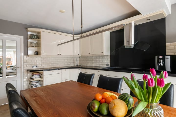 Foto 7 van Middelweg 12