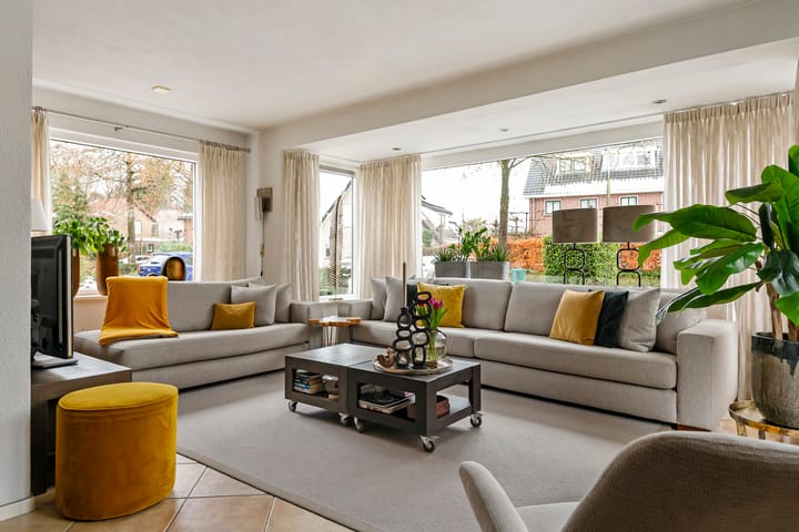 Foto 9 van Middelweg 12