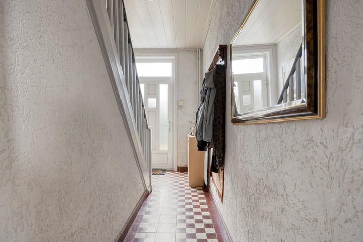 Photo 4 of Antoniusstraat 37